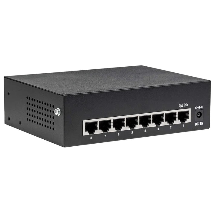 Intellinet 8-Port Gigabit Ethernet PoE+ Switch